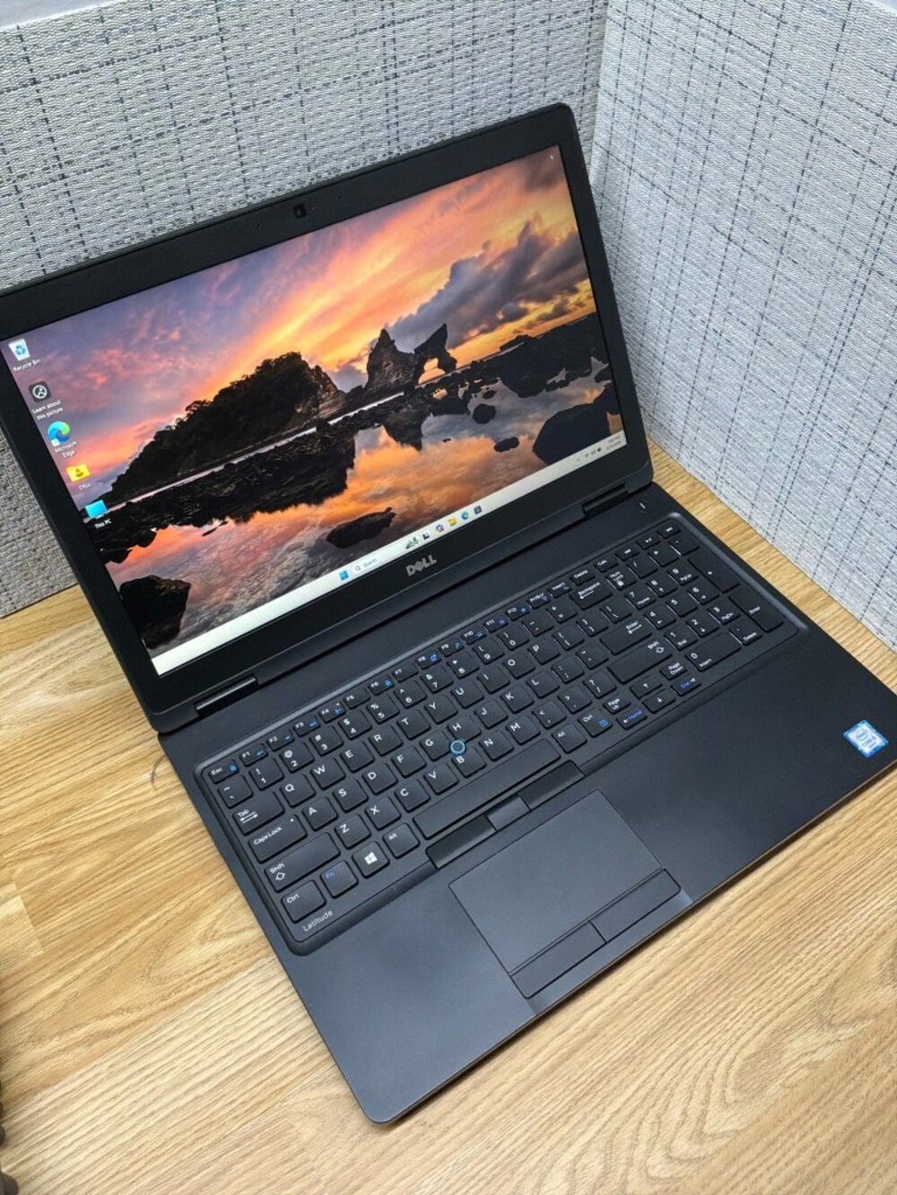 Dell Latitude 5580 Laptop 15.6" Intel Core i5-6440HQ 16GB RAM 256GB SSD Win 11pr